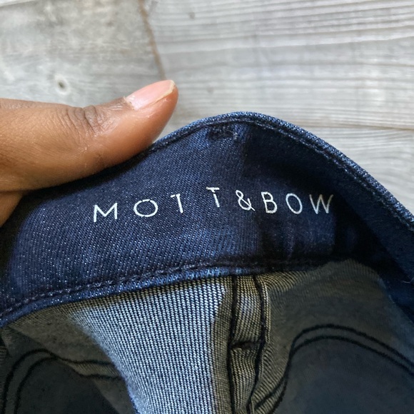 Mott & Bow | Midrise Skinny Jane Jeans - W29, L30, Medium/Dark Blue Wash - Picture 5 of 7